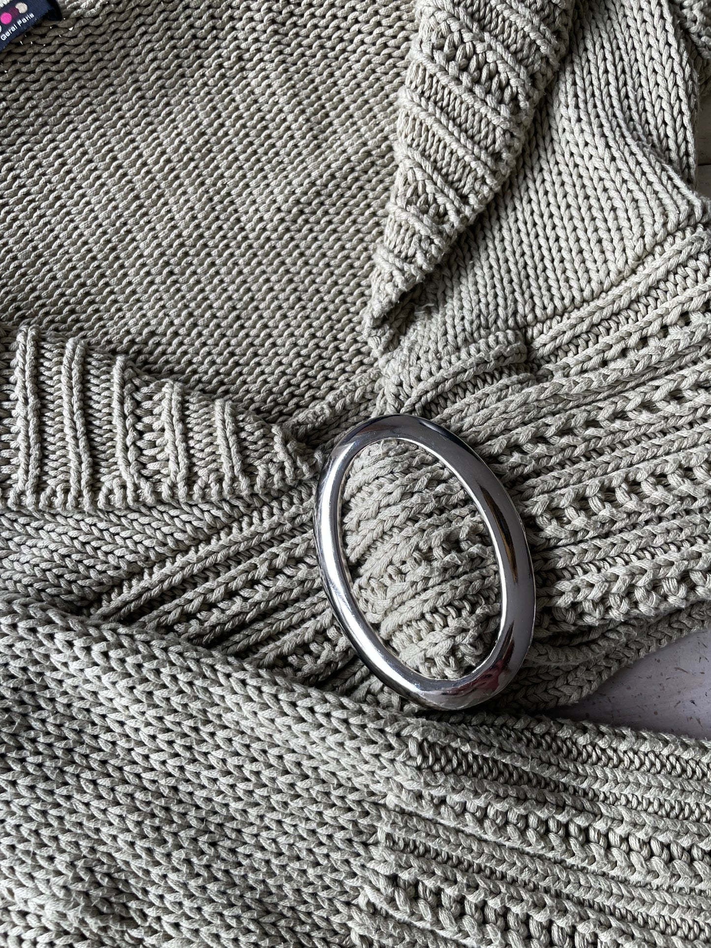 Knitted cropped buckle cardigan