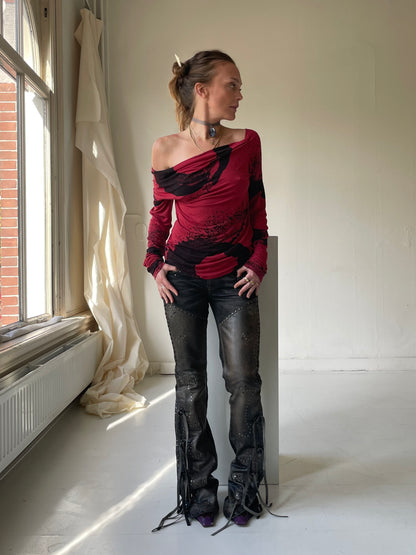 Assymetrical offshoulder shirt