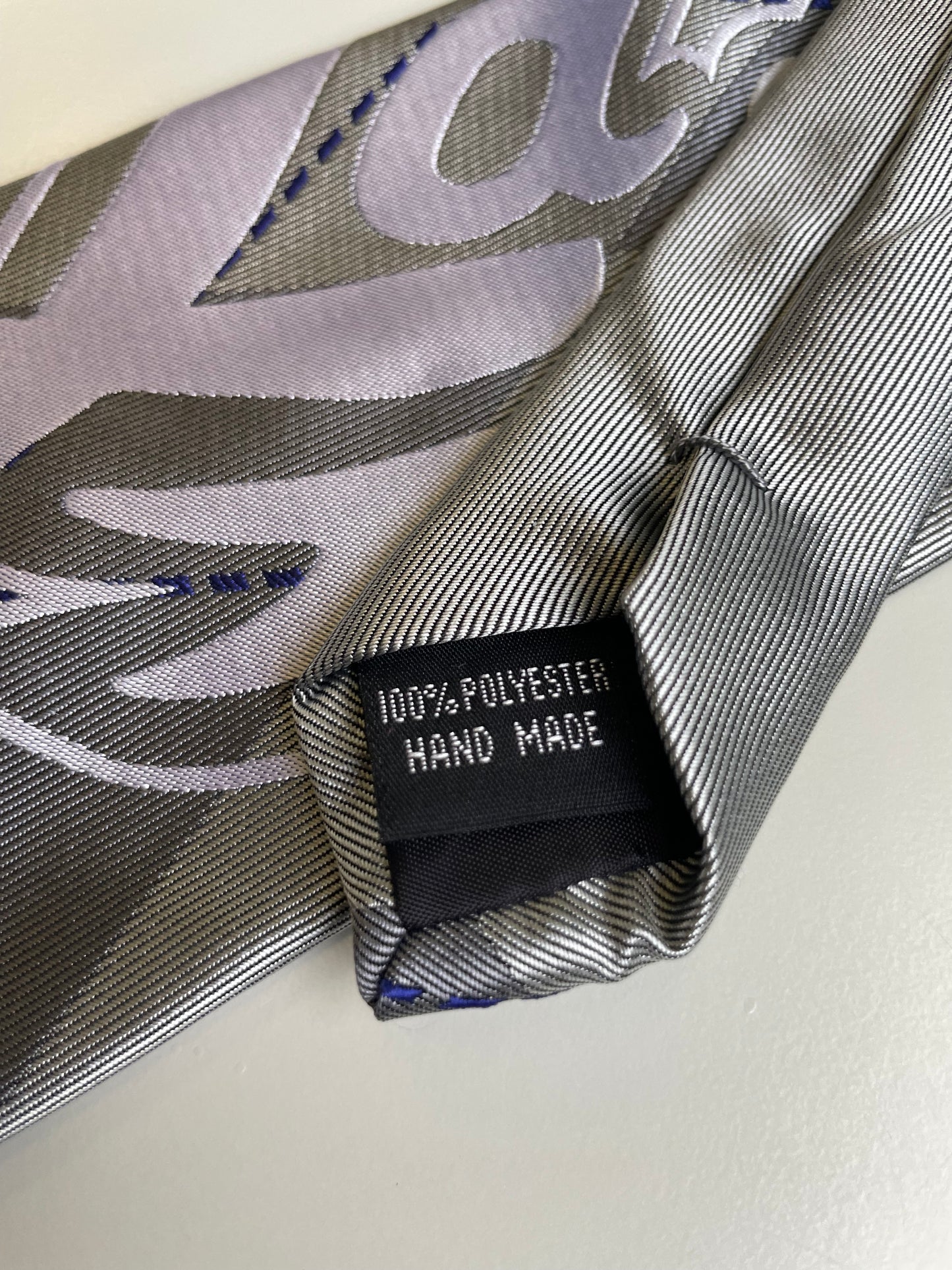 La Fam tie