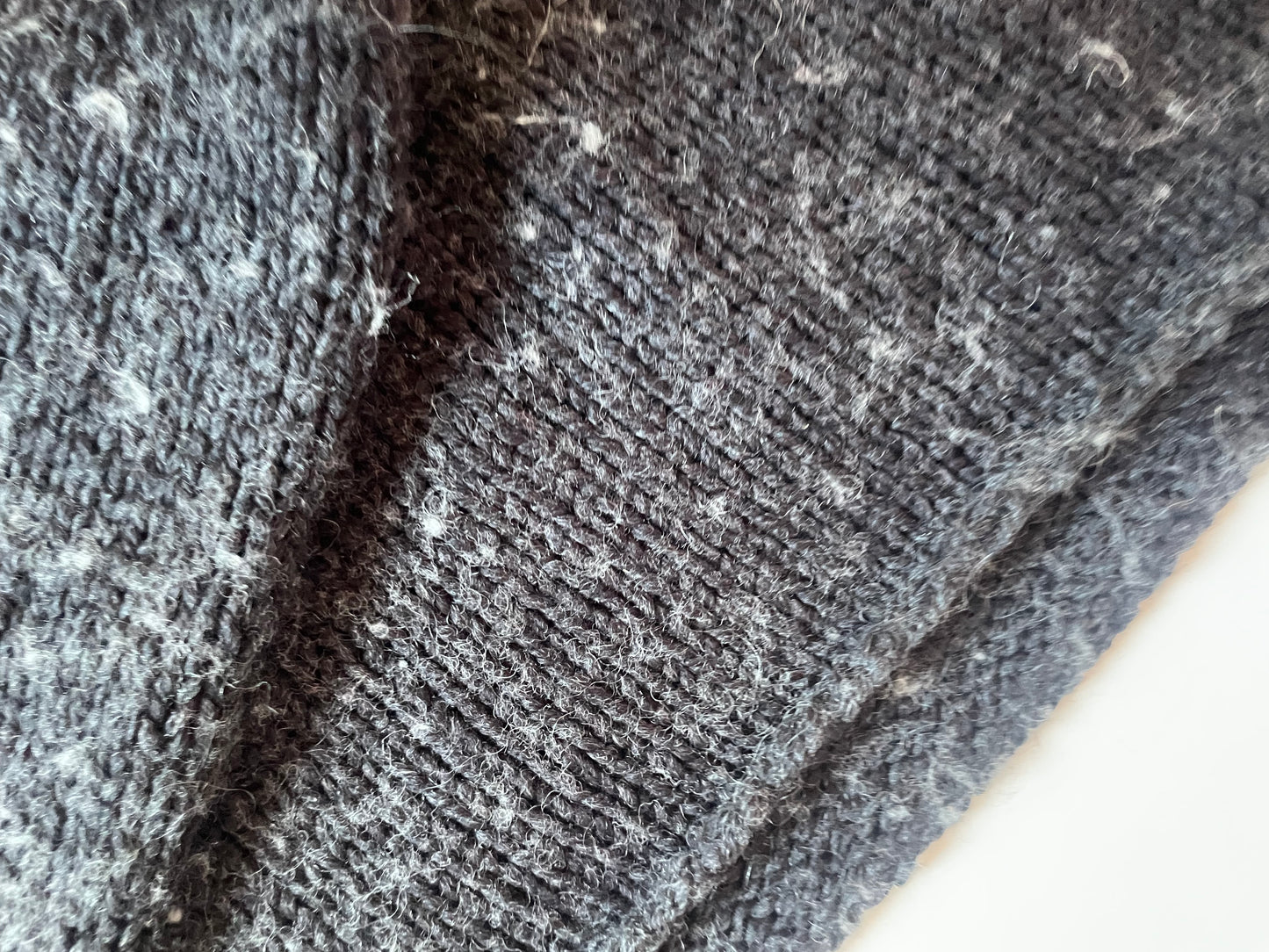 Cropped knitted sweater