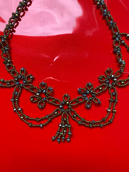 Green sequin necklace
