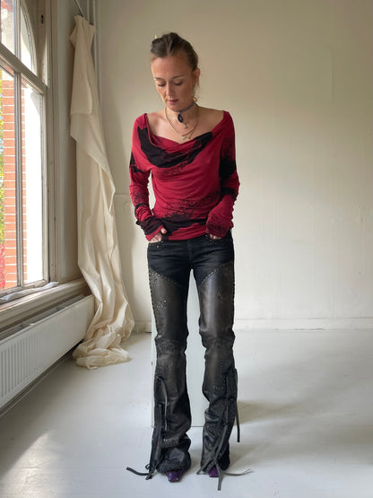 Assymetrical offshoulder shirt