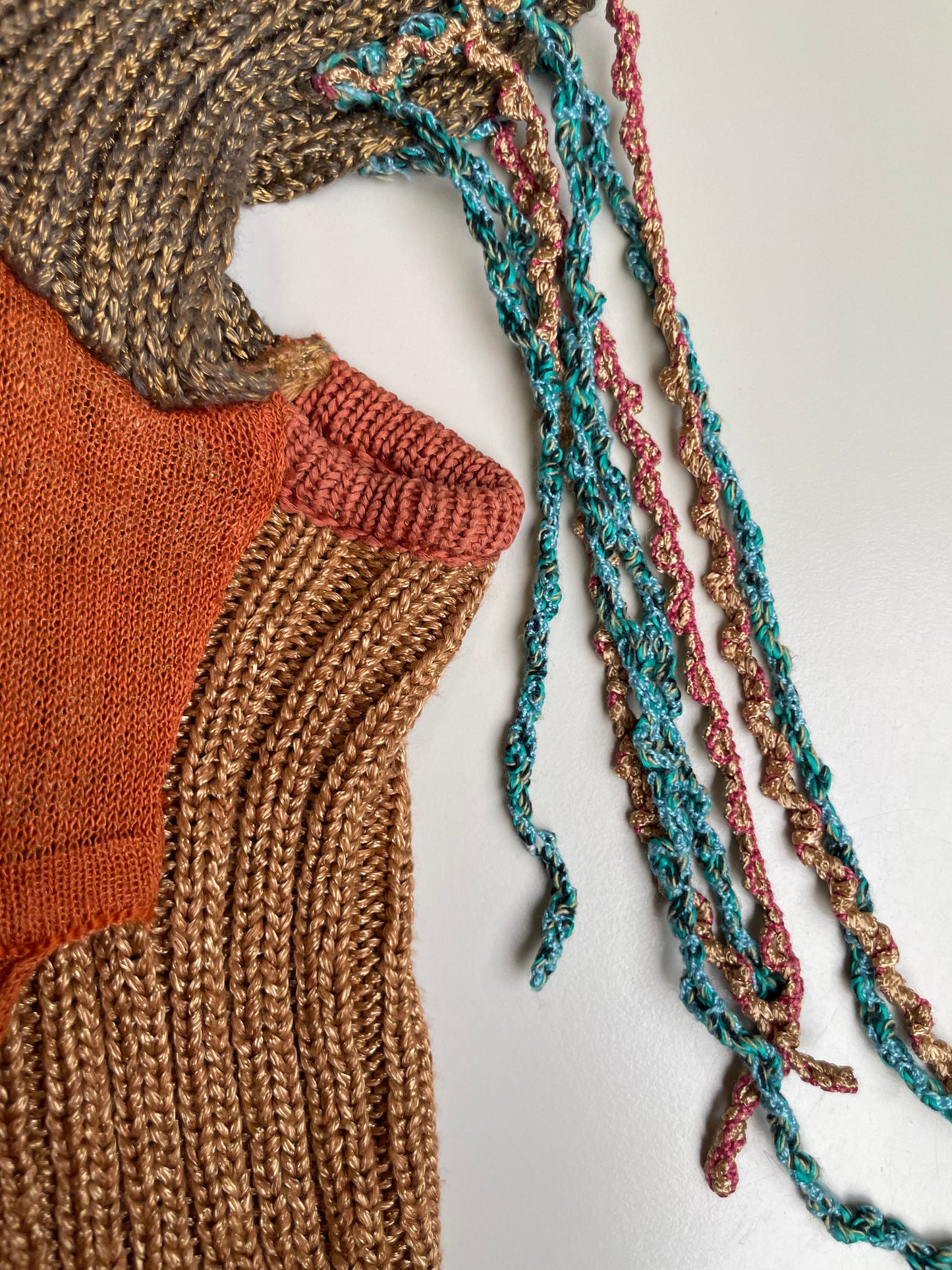 Save the queen! knitted top