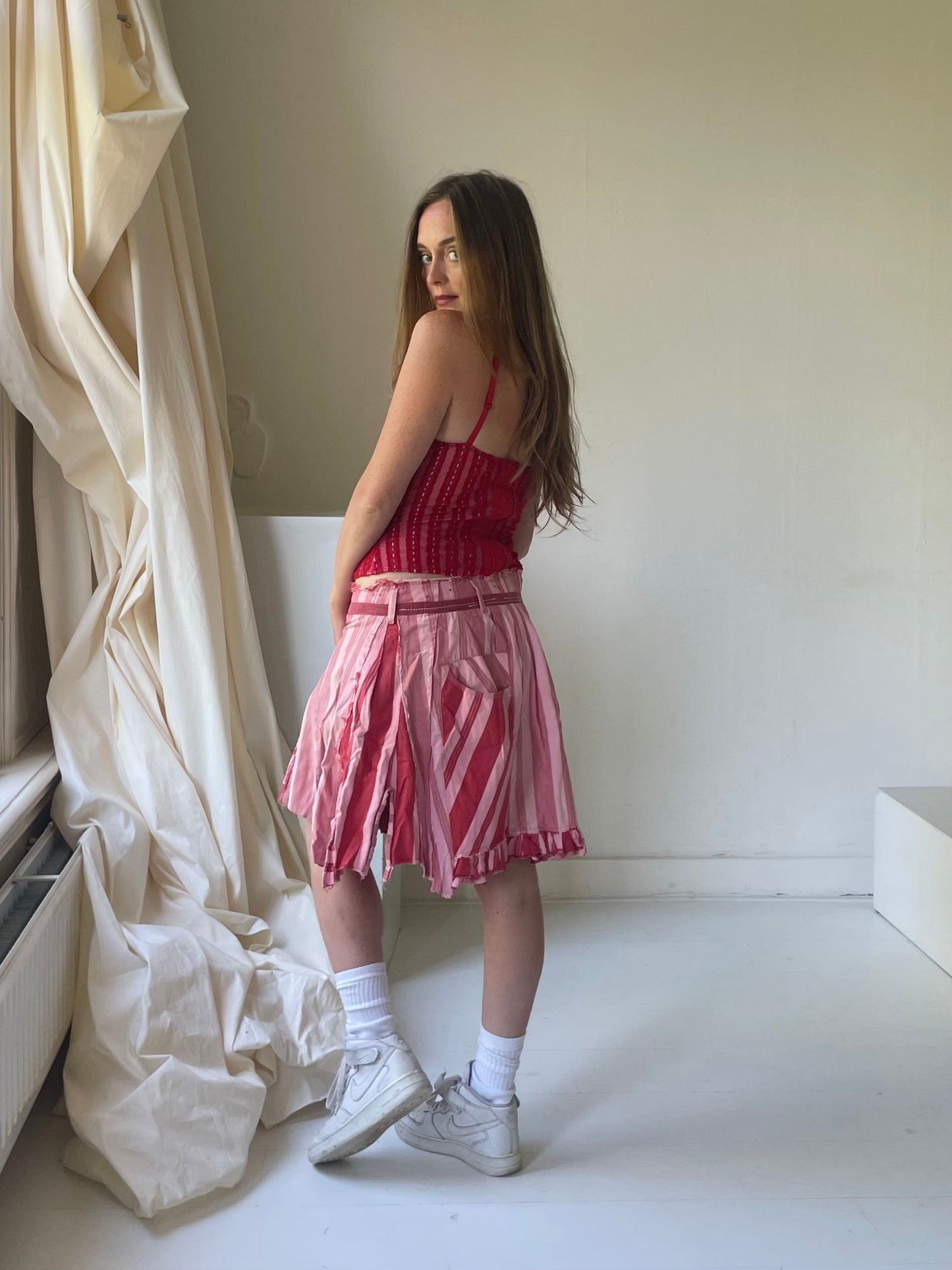 Marithé + François Girbaud pleated pink skirt