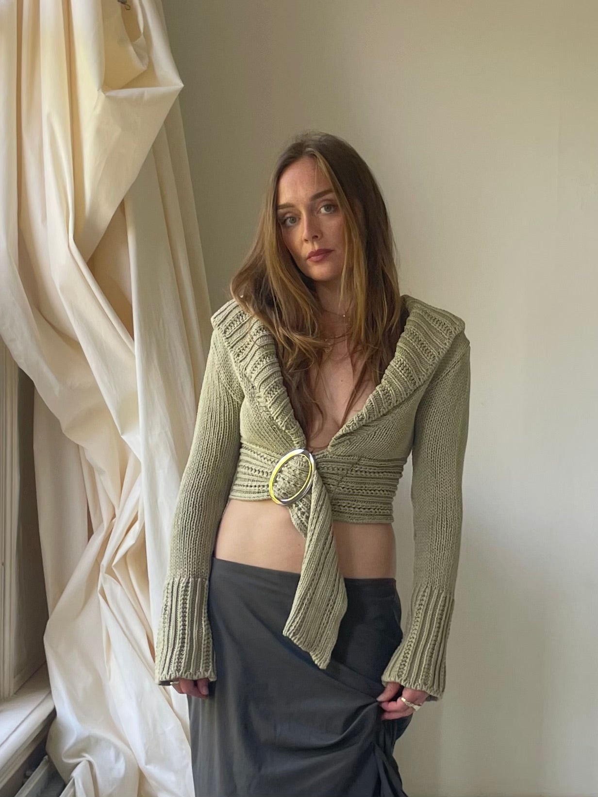 Knitted cropped buckle cardigan