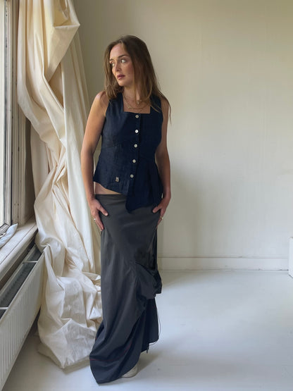 Asymmetrical gilet vest
