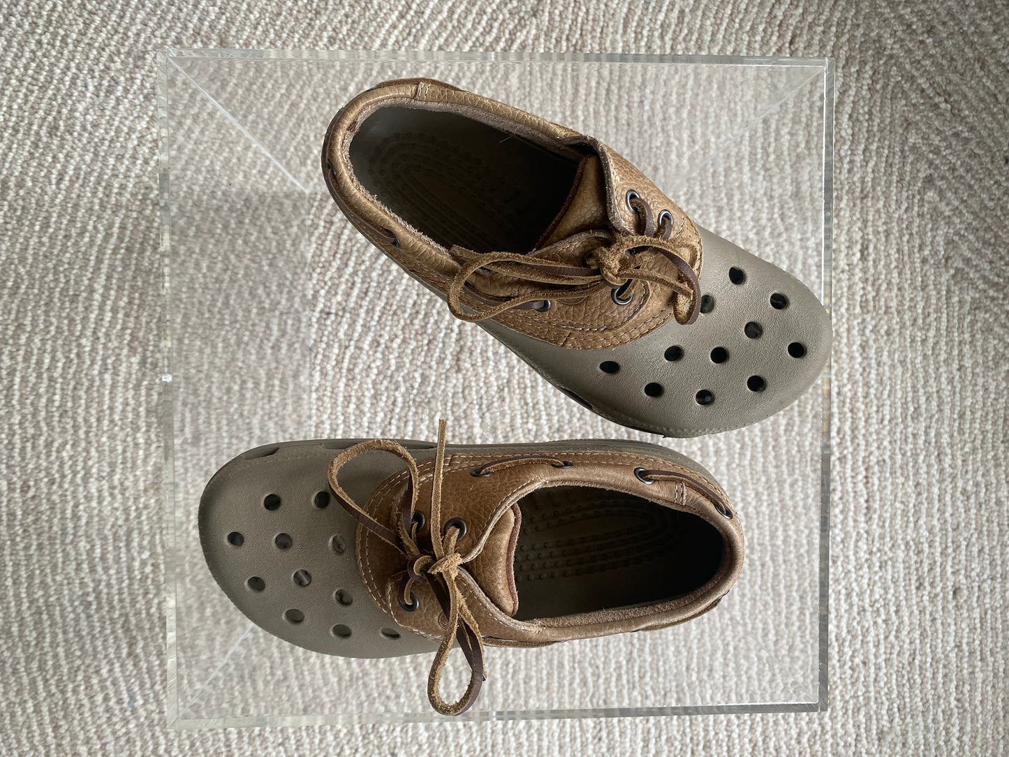 Crocs pitcrew