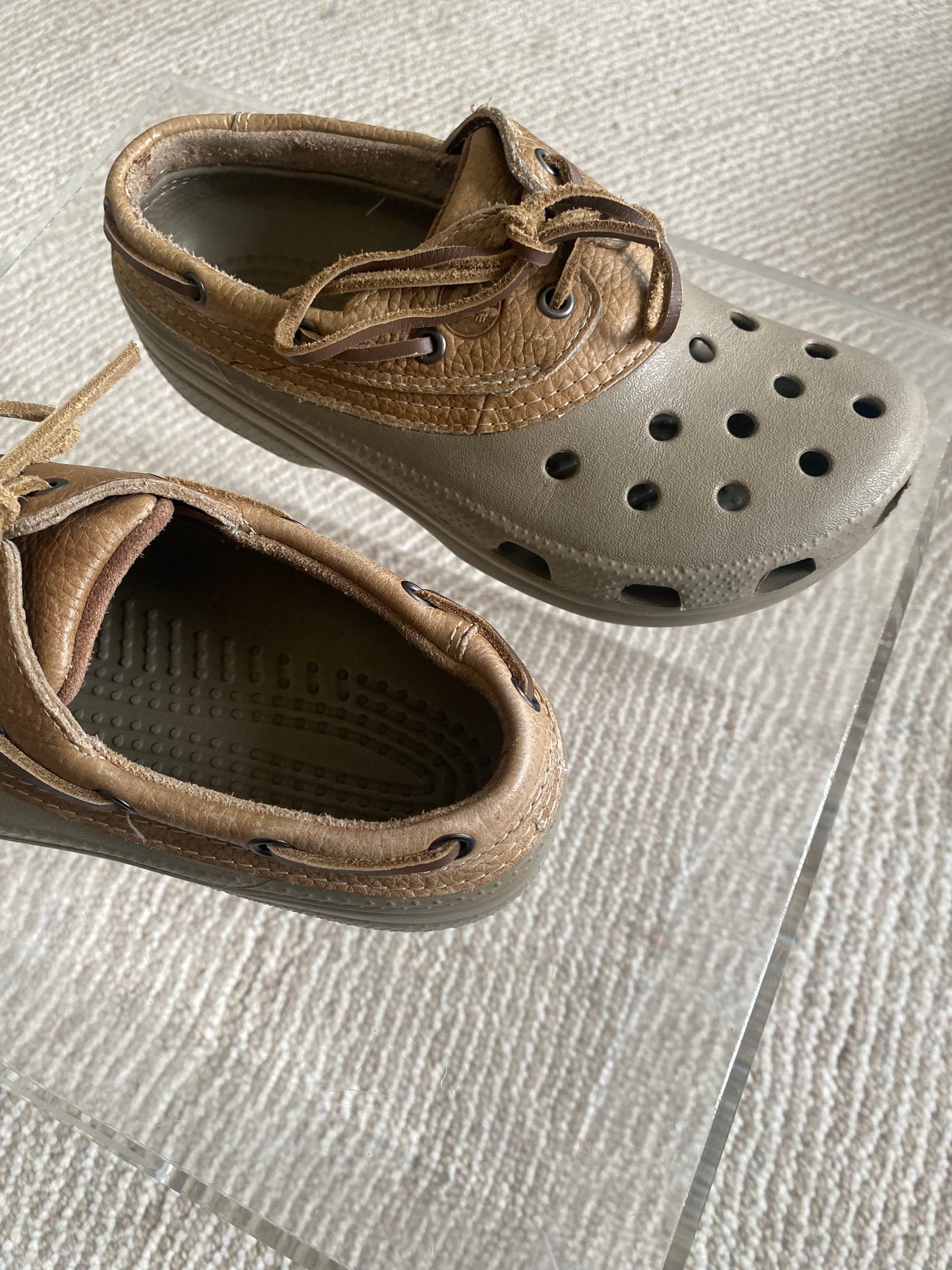 Crocs pitcrew